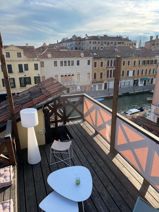 Ferienhaus Palazzo Veneziano Direct At The Canal With Roof Terrace