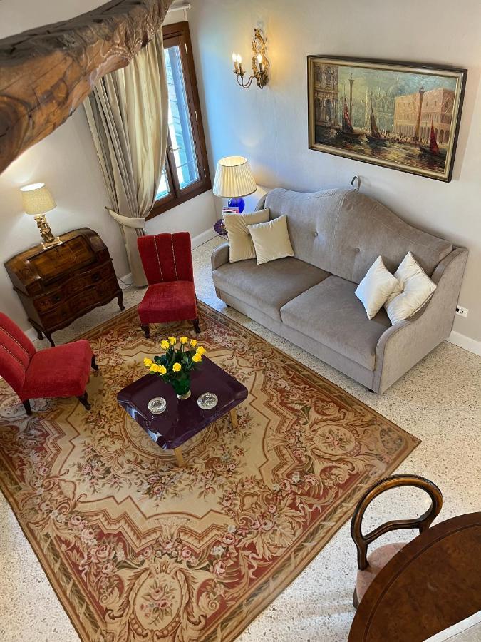 Ferienhaus Palazzo Veneziano Direct At The Canal With Roof Terrace