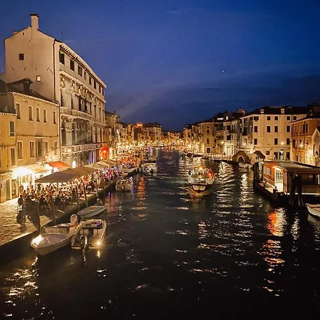 Palazzo Veneziano Direct At The Canal With Roof Terrace Exterior photo